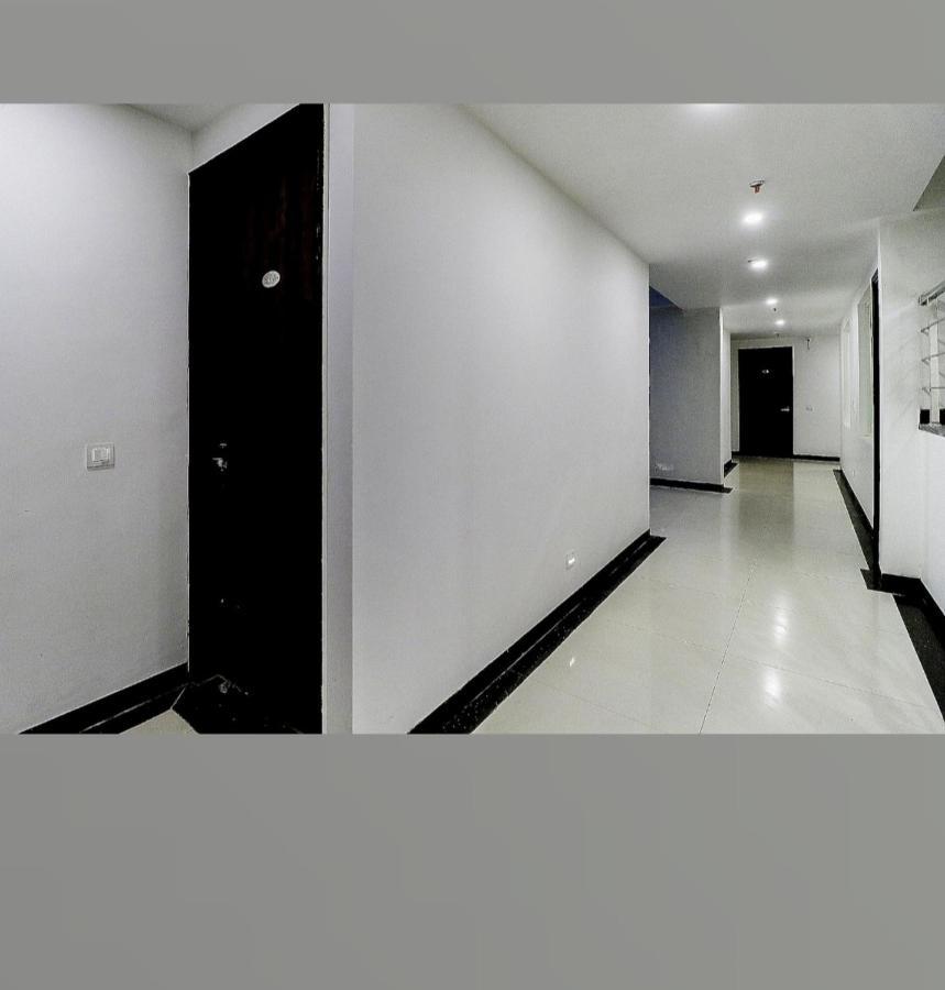 Hotel Almond Zirakpur Kültér fotó